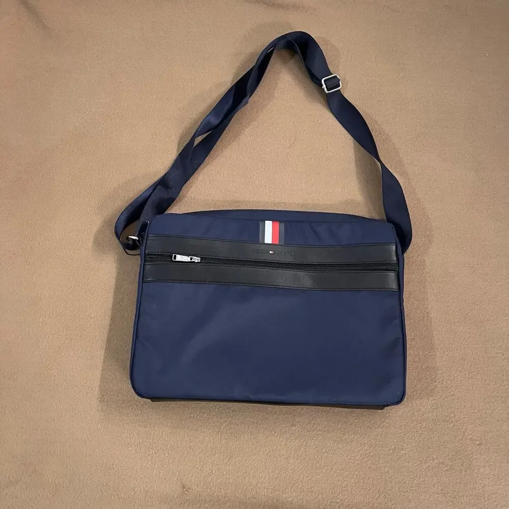 Tommy Hilfiger Smart Nylon Navy Blue Messenger Laptop Crossbody Bag Unisex